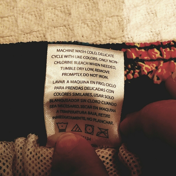 Laguna Boys Turtle Print Swim Trunks - Picture 7 of 7